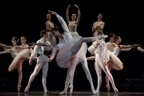 French Dance and music