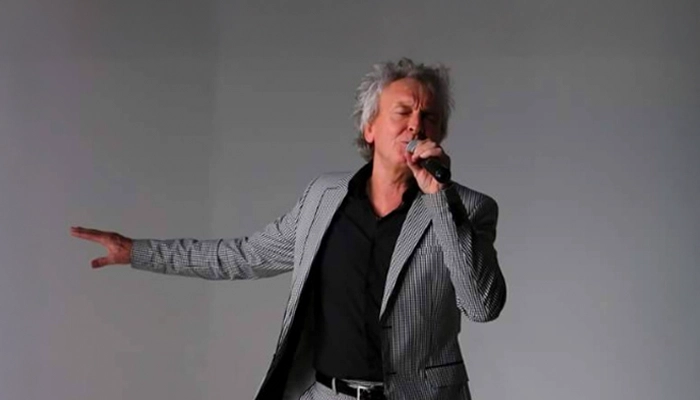 rod stewart in stoke on trent